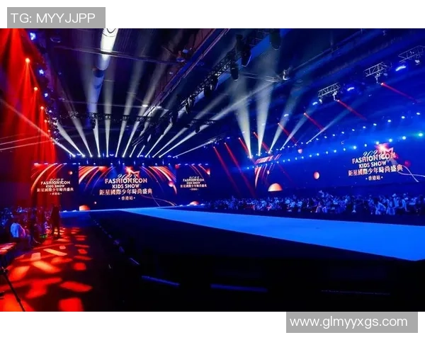 球星足球荣耀之路：从少年梦想到世界顶级舞台的传奇故事